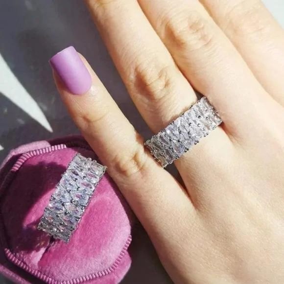 Jewelry - NEW ETERNITY 925 STERLING SILVER BAND RING